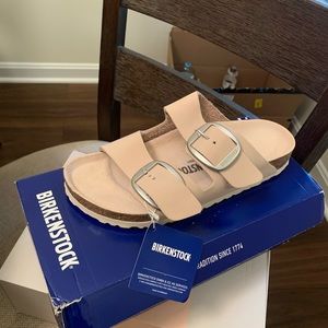 New in box blush Arizona Birkenstocks size 38